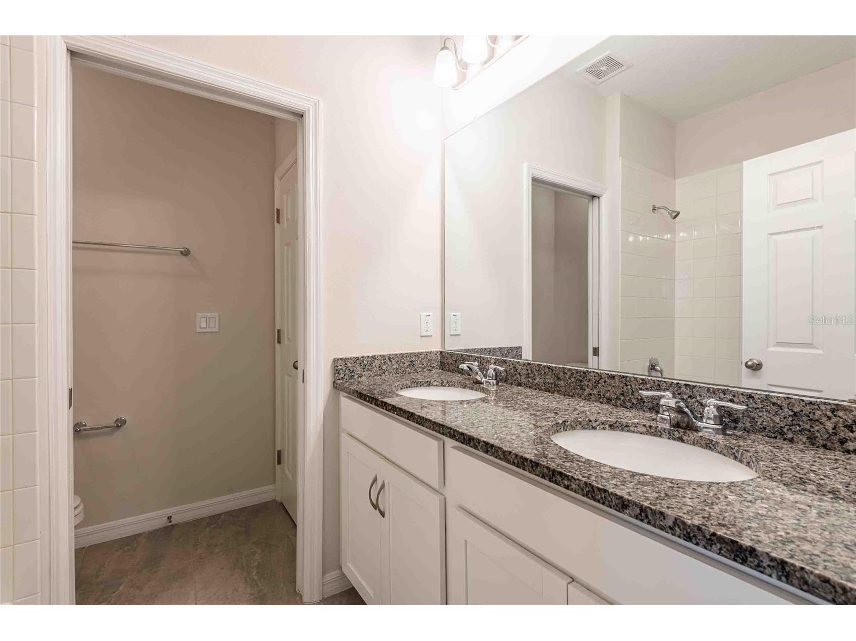 5072 Avalon Park Boulevard Wesley Chapel FL 33545 TB8508471 image37
