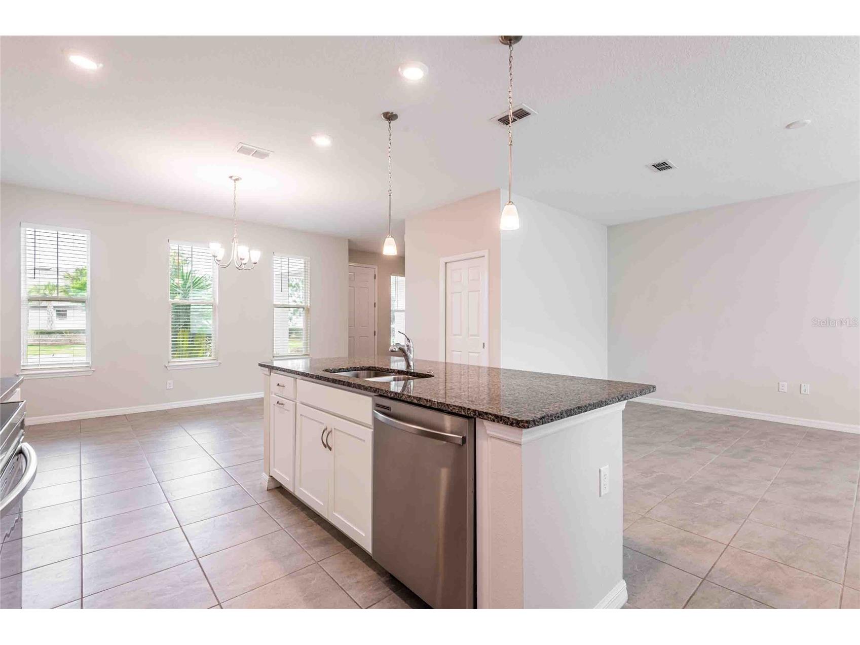 5072 Avalon Park Boulevard Wesley Chapel FL 33545 TB8508471 image8