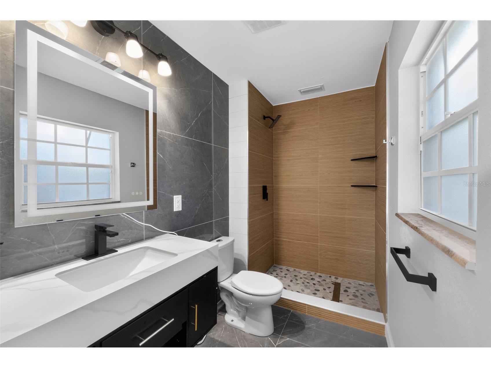5073 Higel Avenue Sarasota FL 34242 A4693713 image43