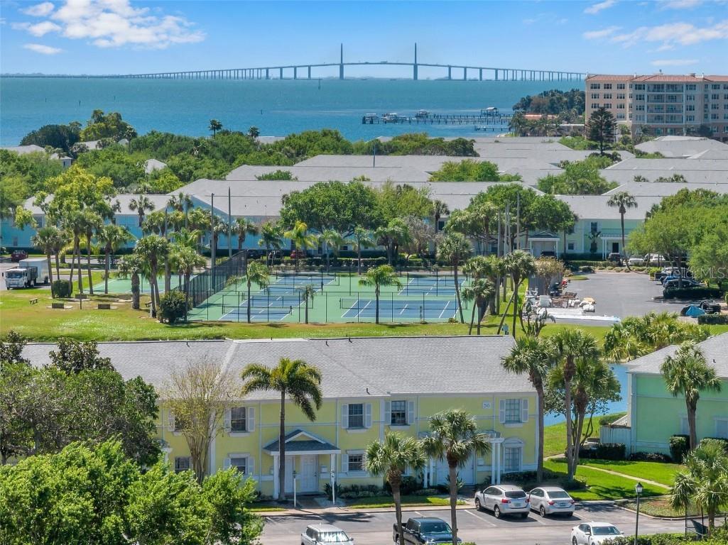 5075 Starfish Drive SE #B Saint Petersburg FL 33705 U8209903 image1