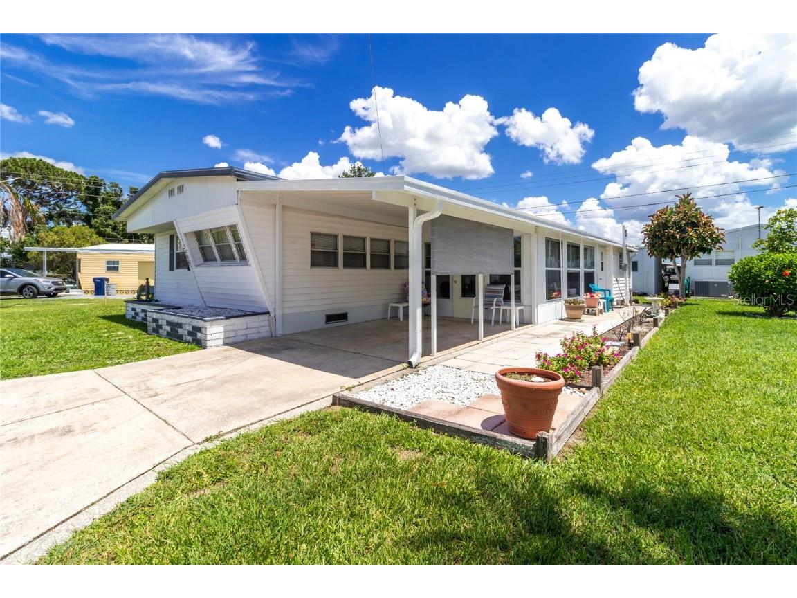 508 50th Avenue Plaza W Bradenton FL 34207 A4657306 image2