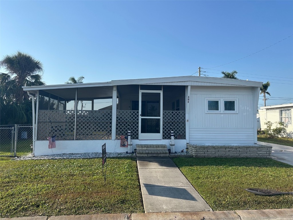 508 51st Avenue W Bradenton FL 34207 A4642151 image1