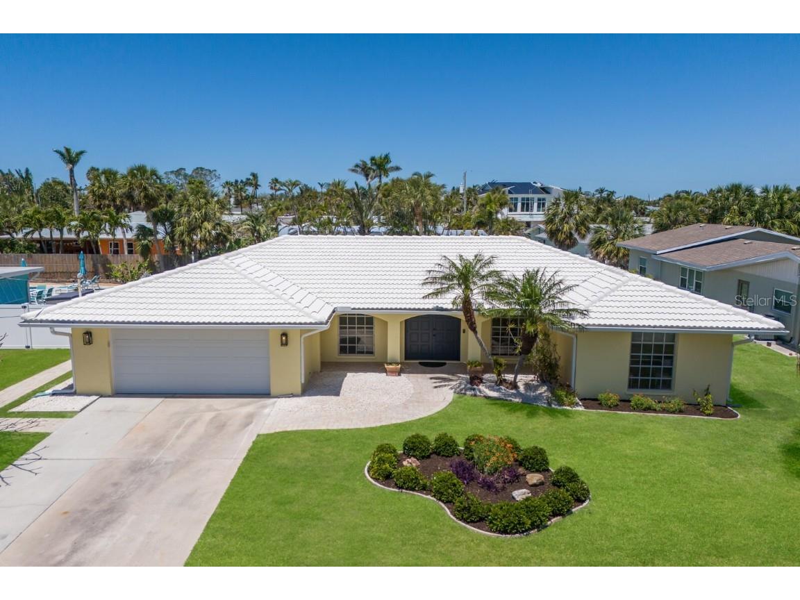 508 70th Street Holmes Beach FL 34217 A4648590 image1