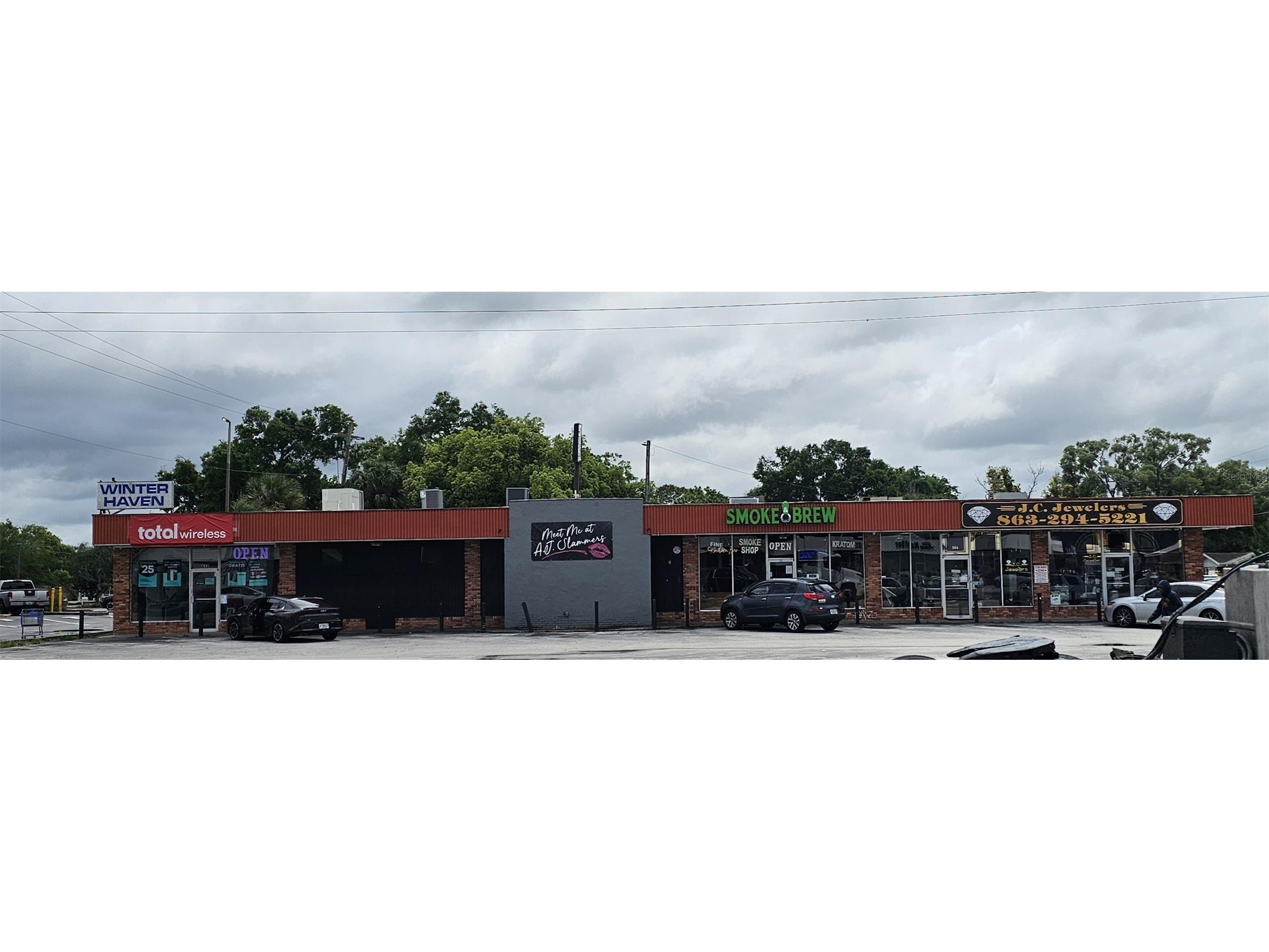 508 Cypress Gardens Boulevard Winter Haven FL 33880 P4938668 image1