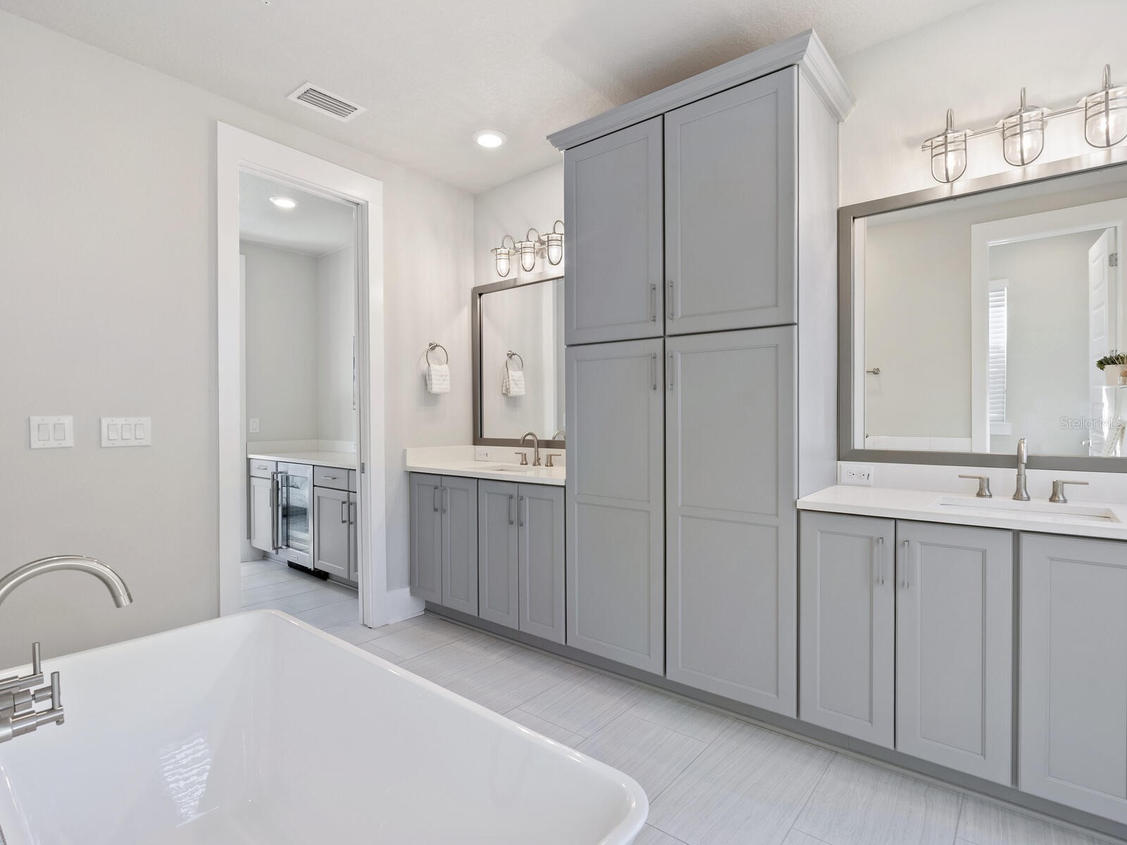 508 Laurel Park Drive Sarasota FL 34236 A4689094 image24