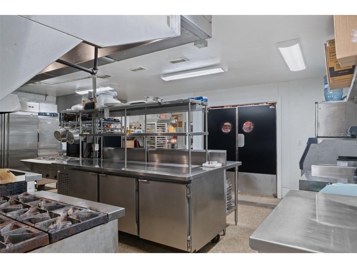 508 N Citrus Avenue Crystal River FL 34428 OM688885 image25