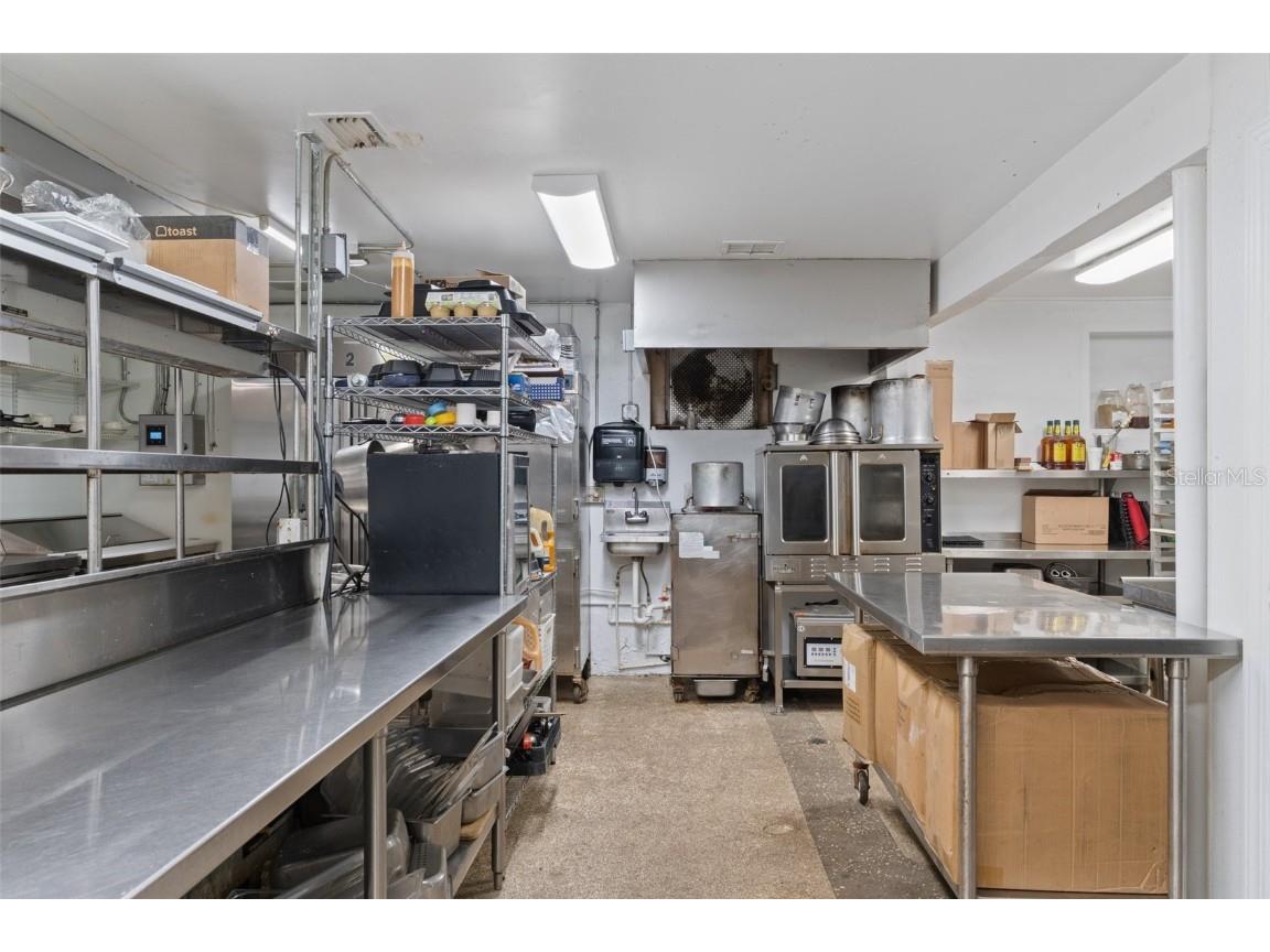 508 N Citrus Avenue Crystal River FL 34428 OM688885 image30