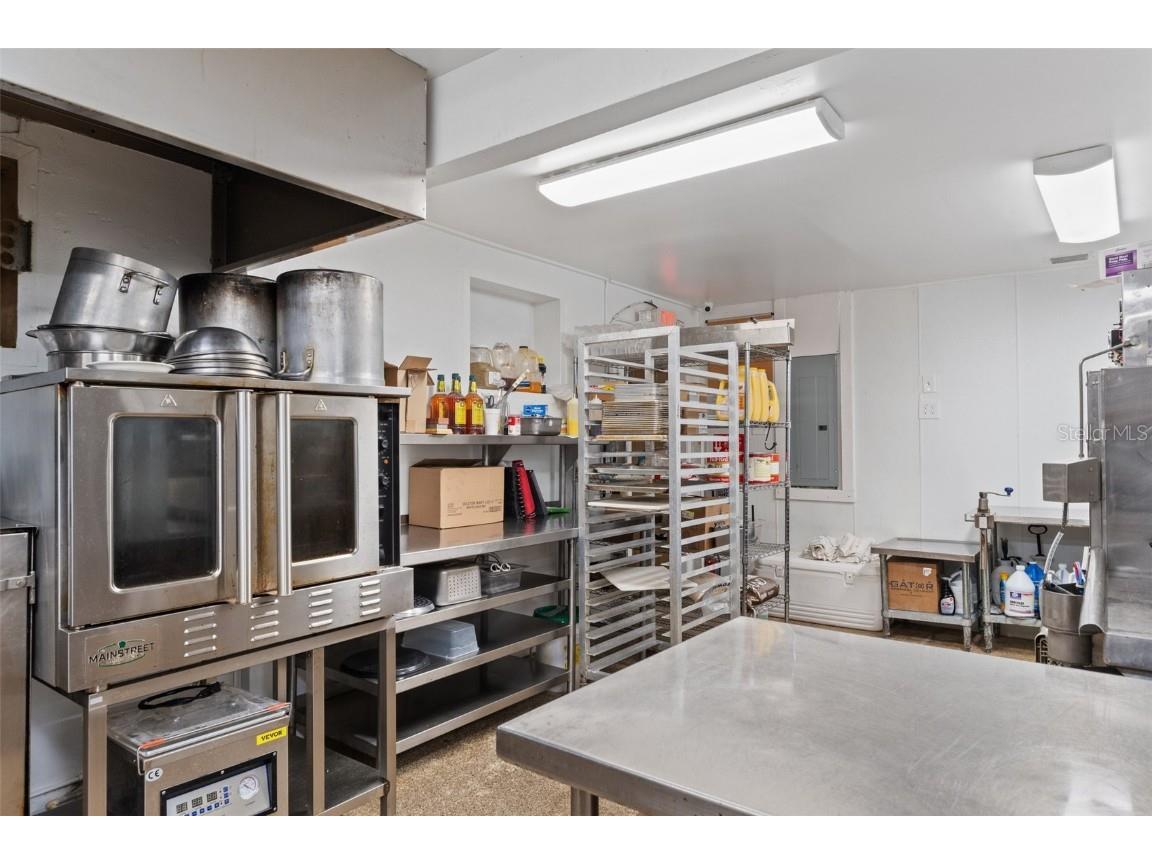 508 N Citrus Avenue Crystal River FL 34428 OM688885 image32