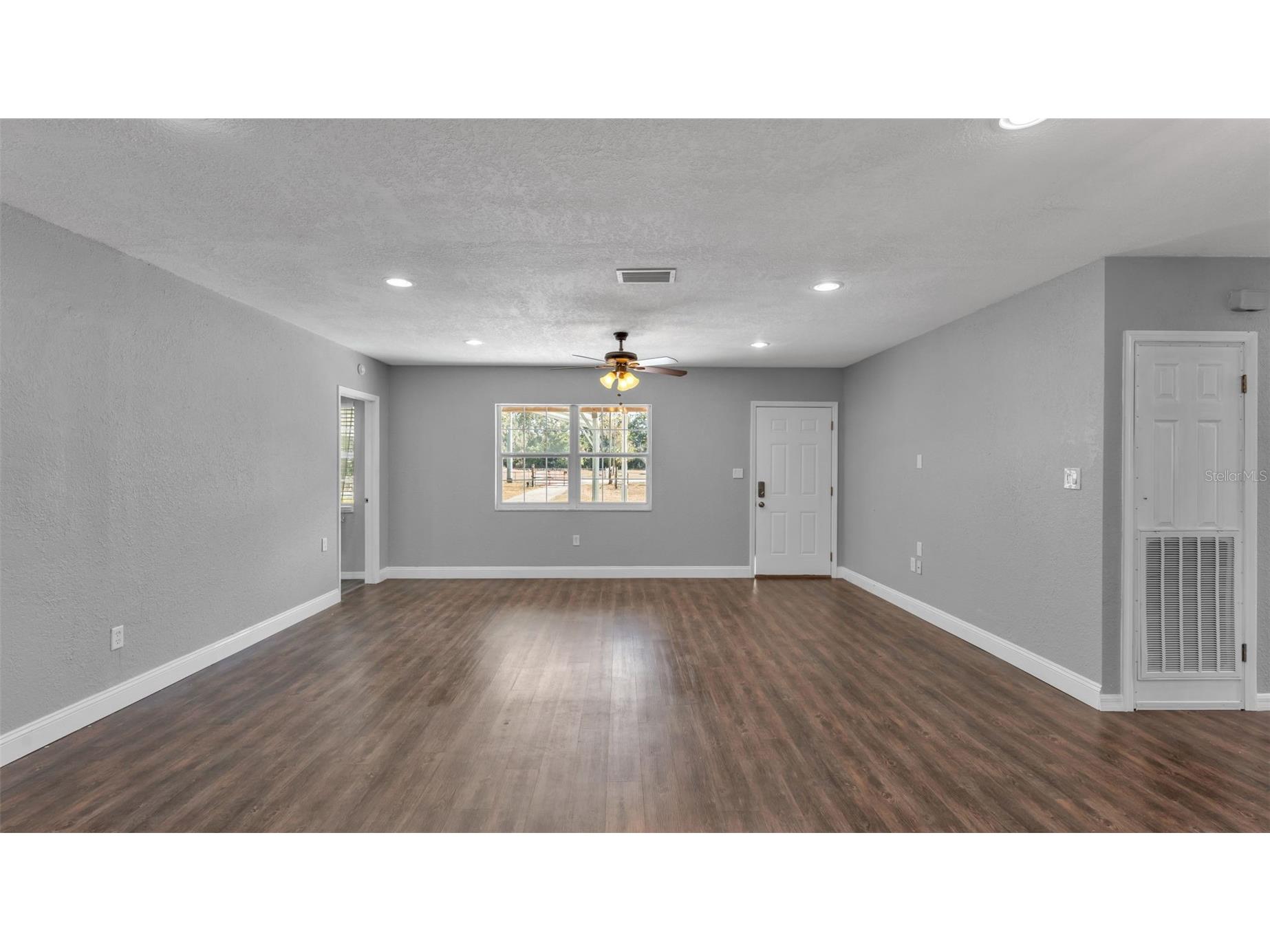 508 N Saint Cloud Avenue Valrico FL 33594 L4958619 image8