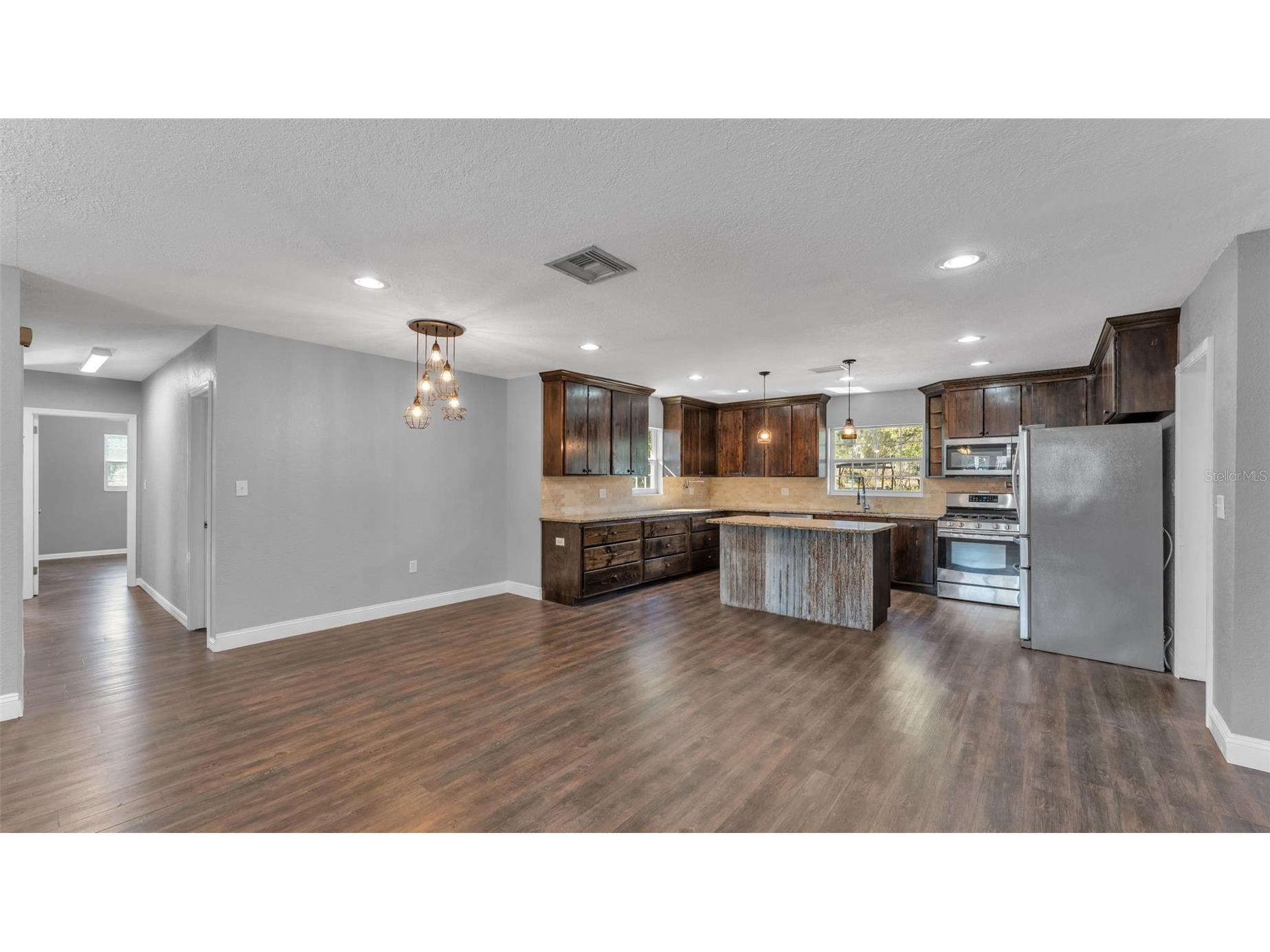 508 N Saint Cloud Avenue Valrico FL 33594 L4958619 image9