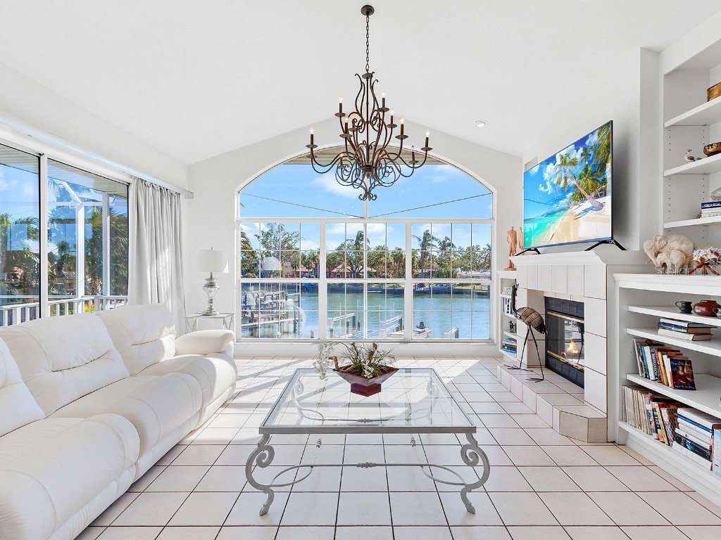 508 Siesta Drive Sarasota FL 34242 A4632039 image17