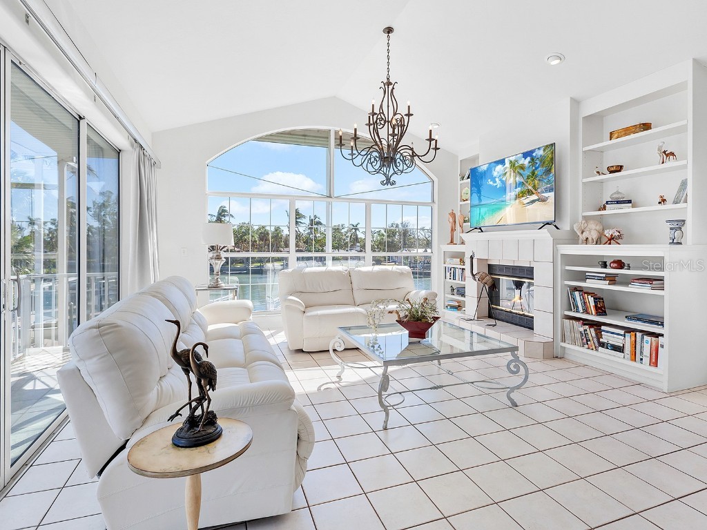 508 Siesta Drive Sarasota FL 34242 A4632039 image20