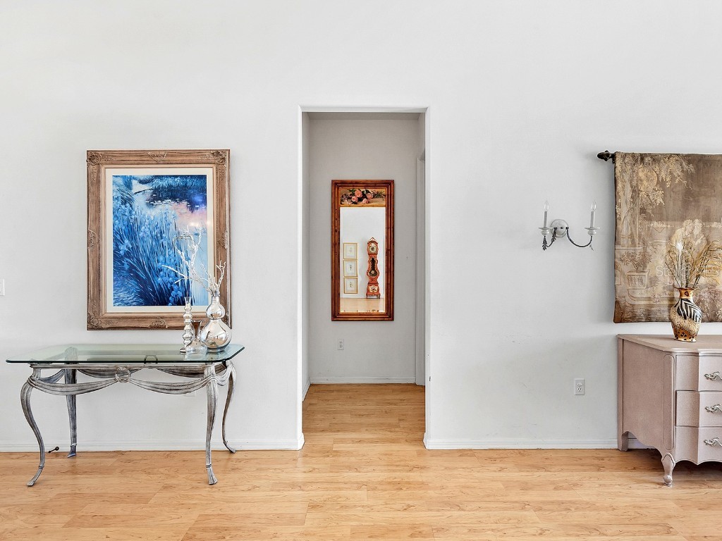 508 Siesta Drive Sarasota FL 34242 A4632039 image21