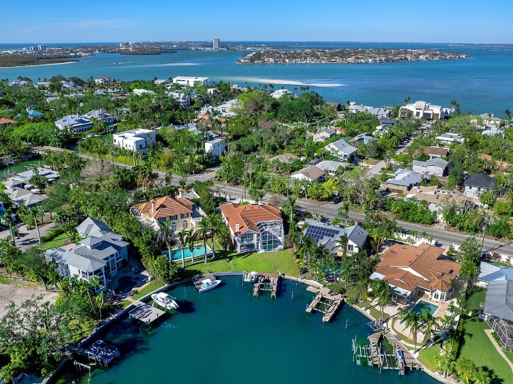 508 Siesta Drive Sarasota FL 34242 A4632039 image47