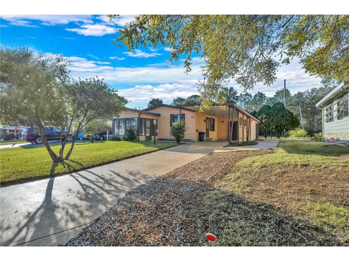 508 Tarrson Boulevard Lady Lake FL 32159 G5079379 image1