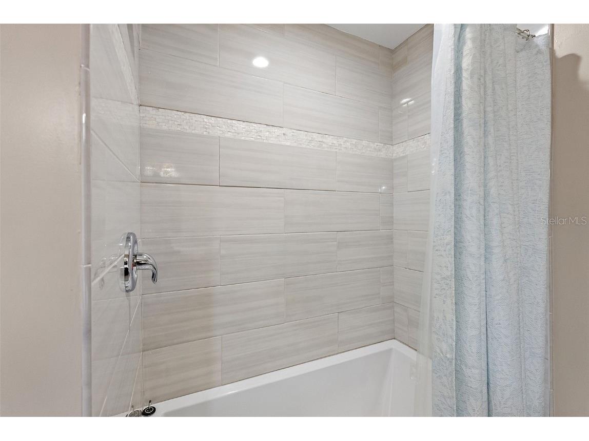 5080 Oaklawn Lane Saint Petersburg FL 33708 TB8450540 image16