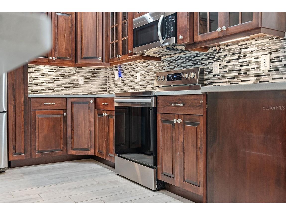 5080 Oaklawn Lane Saint Petersburg FL 33708 TB8450540 image9