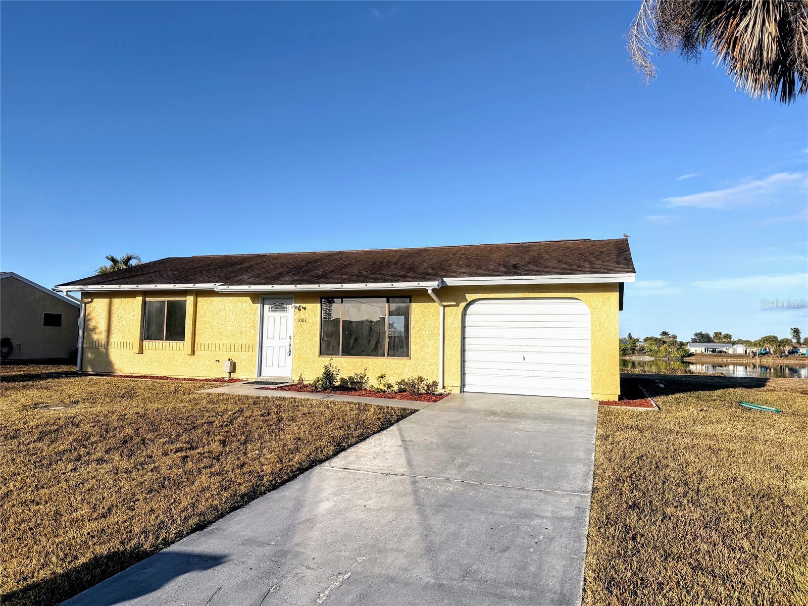 5081 Administration Street Port Charlotte FL 33948 C7523119 image1