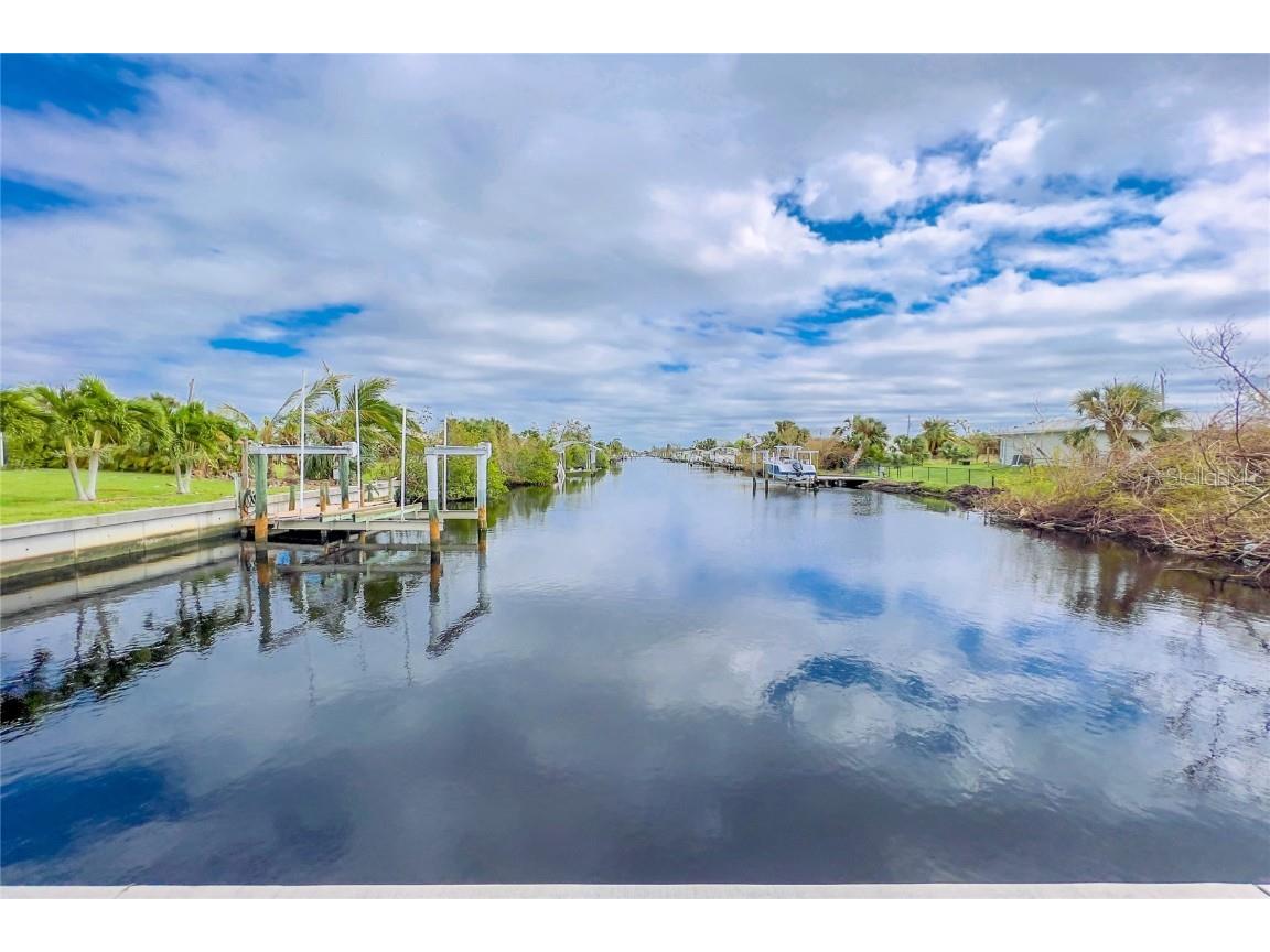 5084 Collingswood Boulevard Port Charlotte FL 33948 - EAU GALLIE WATERWAY C7467271 image1