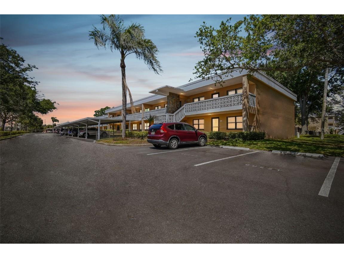 5085 1st Street NE #244 Saint Petersburg FL 33703 U8198056 image1