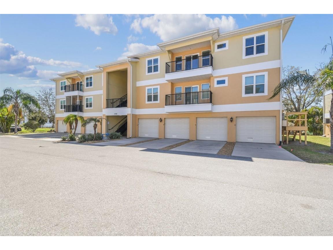5088 Royal Palms Way #304 New Port Richey FL 34652 TB8361384 image1