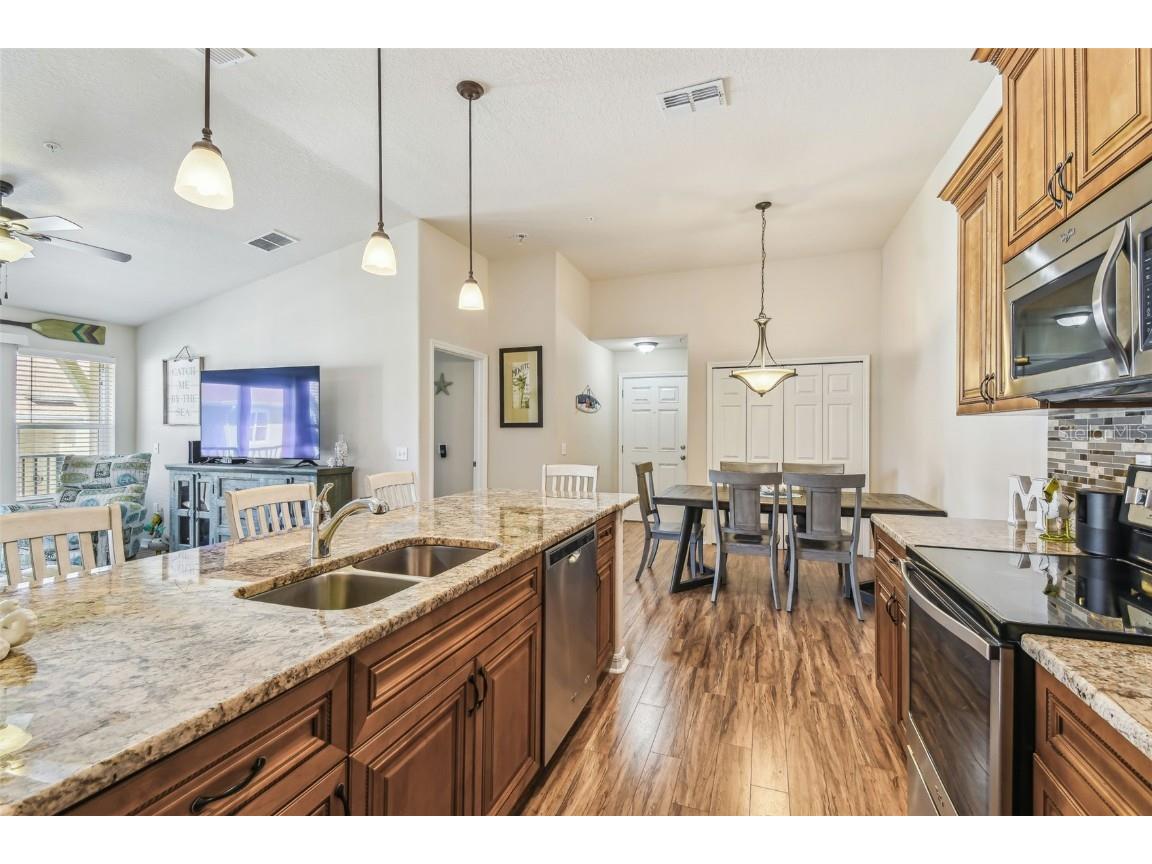 5088 Royal Palms Way #304 New Port Richey FL 34652 TB8361384 image12