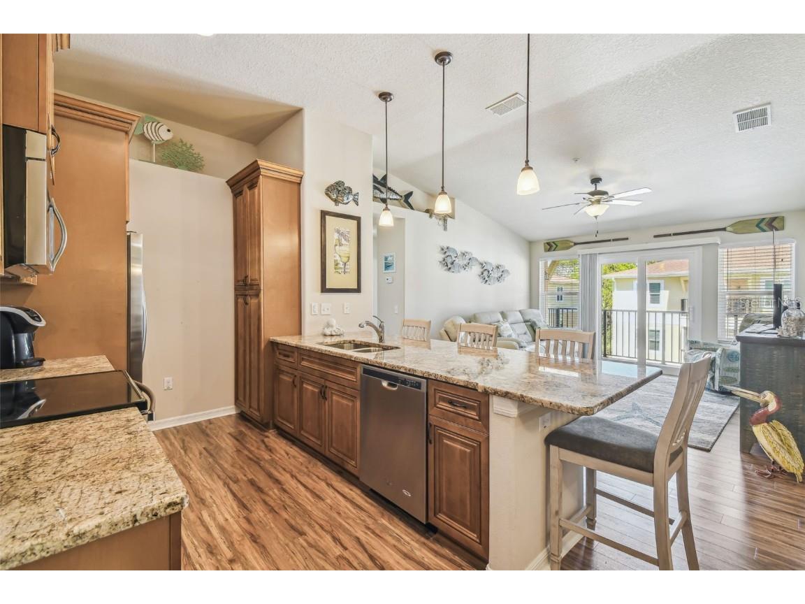 5088 Royal Palms Way #304 New Port Richey FL 34652 TB8361384 image4