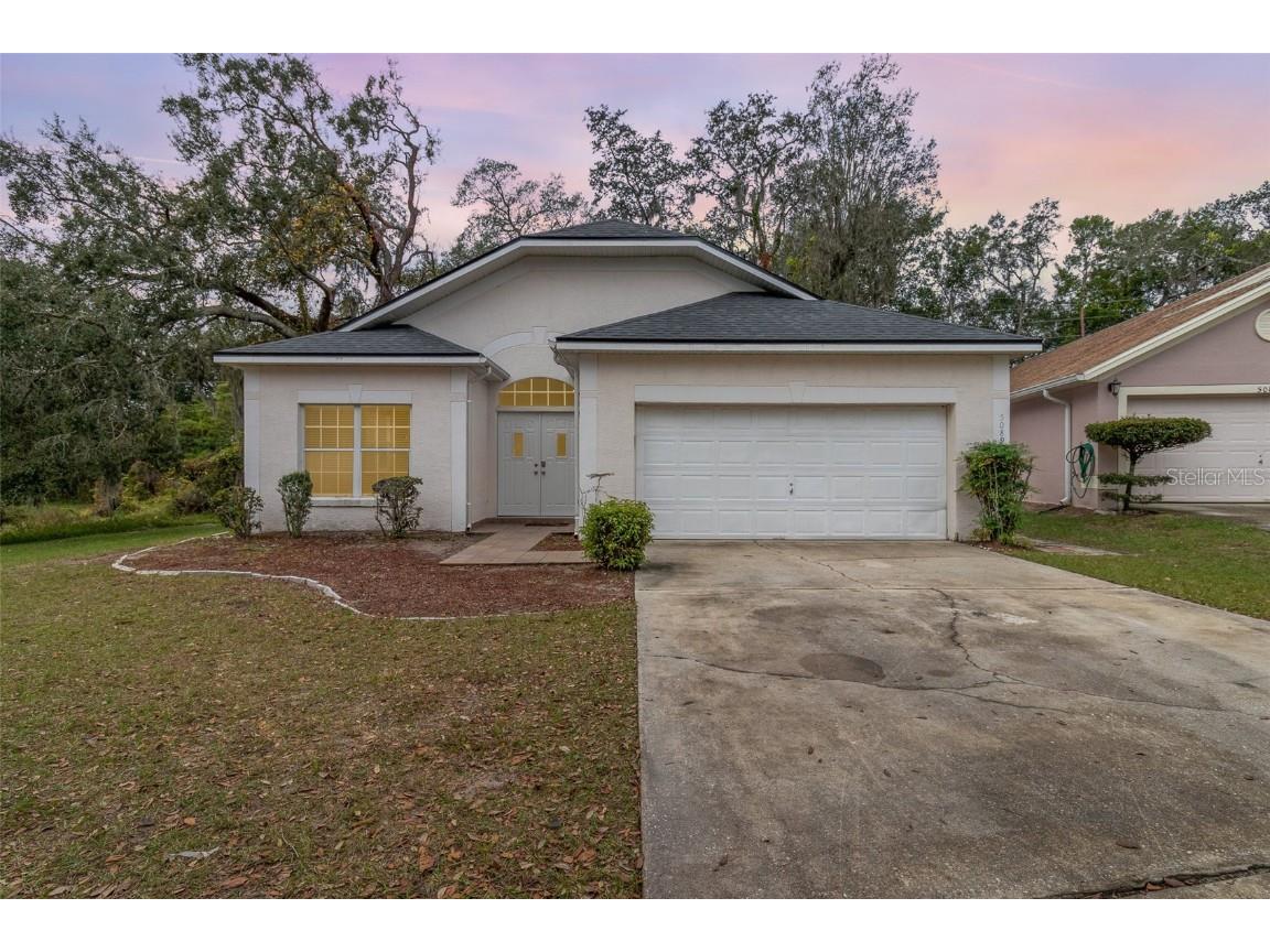 5089 Foxcroft Court Orlando FL 32808 - Kelly Lake O6166030 image1