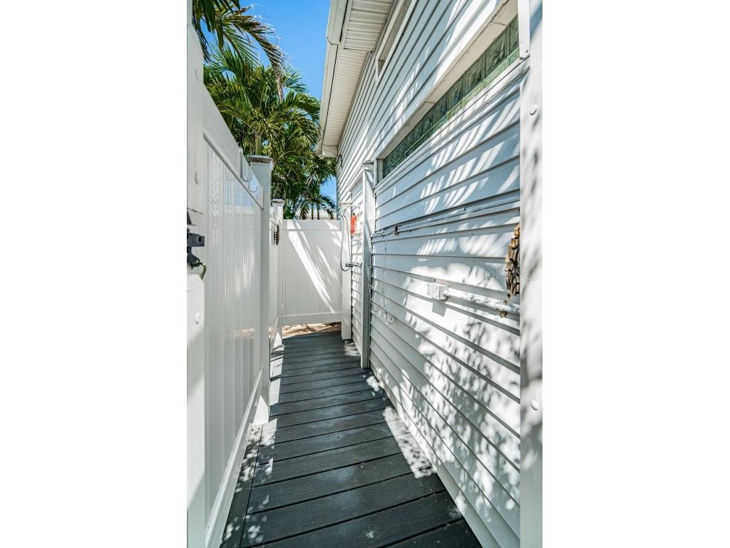 509 70th Avenue Saint Pete Beach FL 33706 TB8433934 image42
