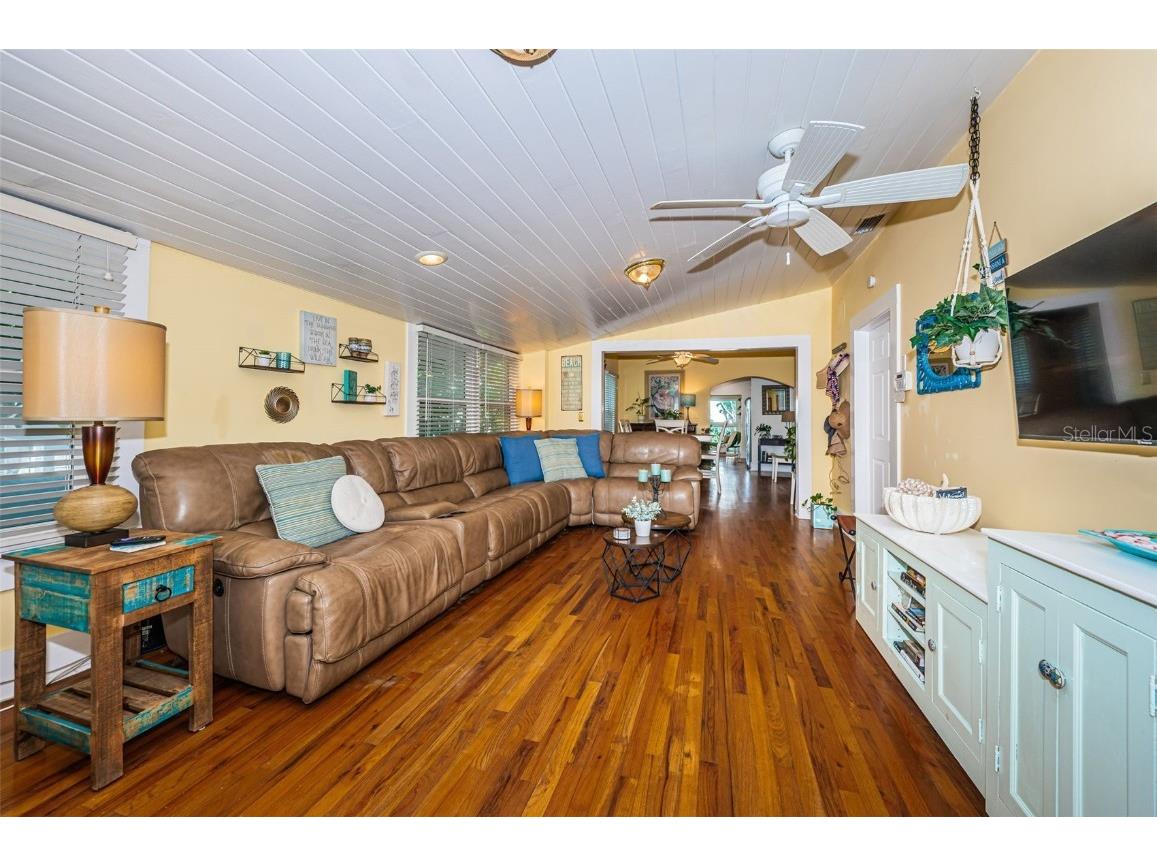 509 70th Avenue Saint Pete Beach FL 33706 TB8433934 image5