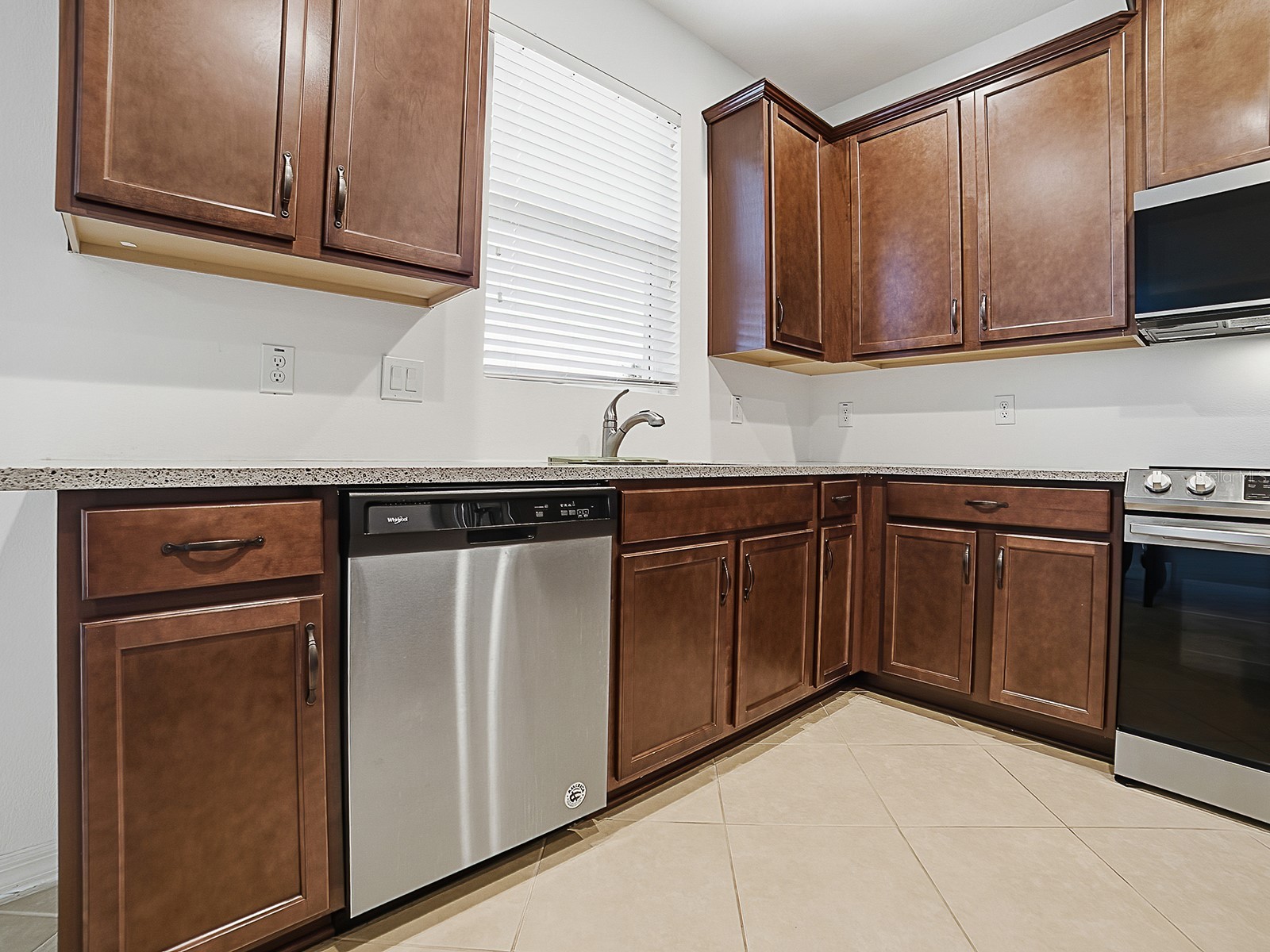 509 Blue Cypress Drive Groveland FL 34736 - LAKE MEMORY G5111330 image10