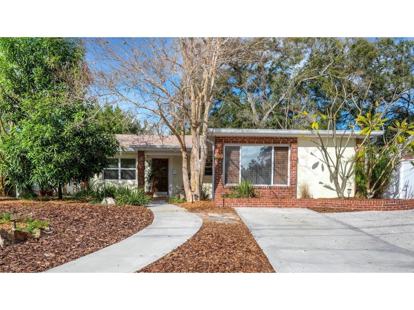 509 Carey Place Lakeland FL 33803 L4942223 image1