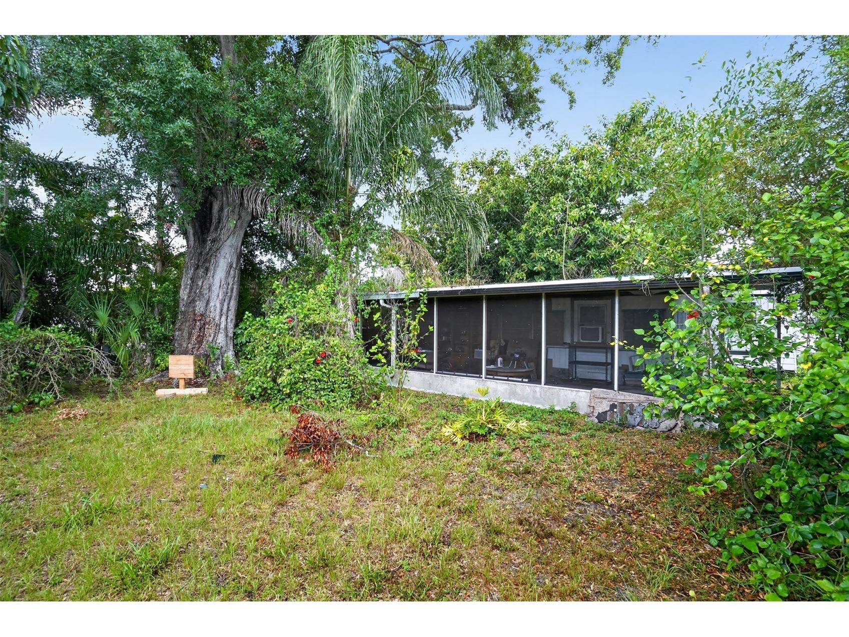509 Domino Drive N Ruskin FL 33570 A4699121 image18