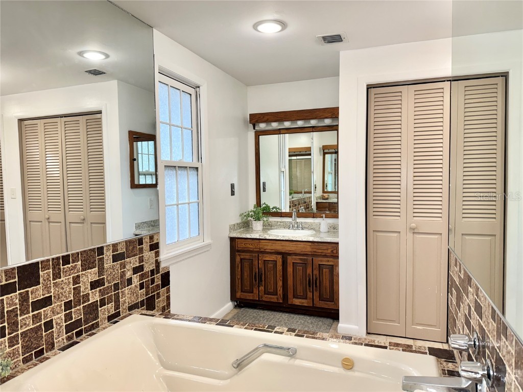 509 Falmouth Street Temple Terrace FL 33617 TB8460617 image28