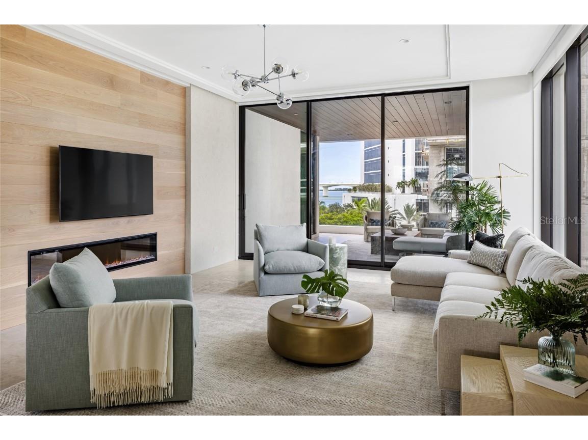 509 Golden Gate Point #2 Sarasota FL 34236 A4598042 image13