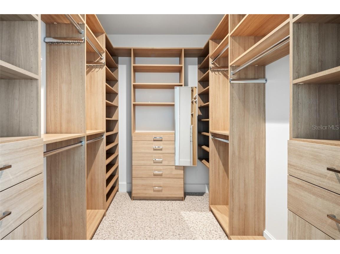 509 Golden Gate Point #2 Sarasota FL 34236 A4598042 image18