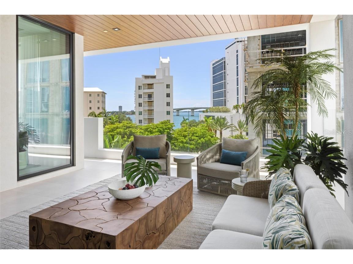 509 Golden Gate Point #2 Sarasota FL 34236 A4598042 image23