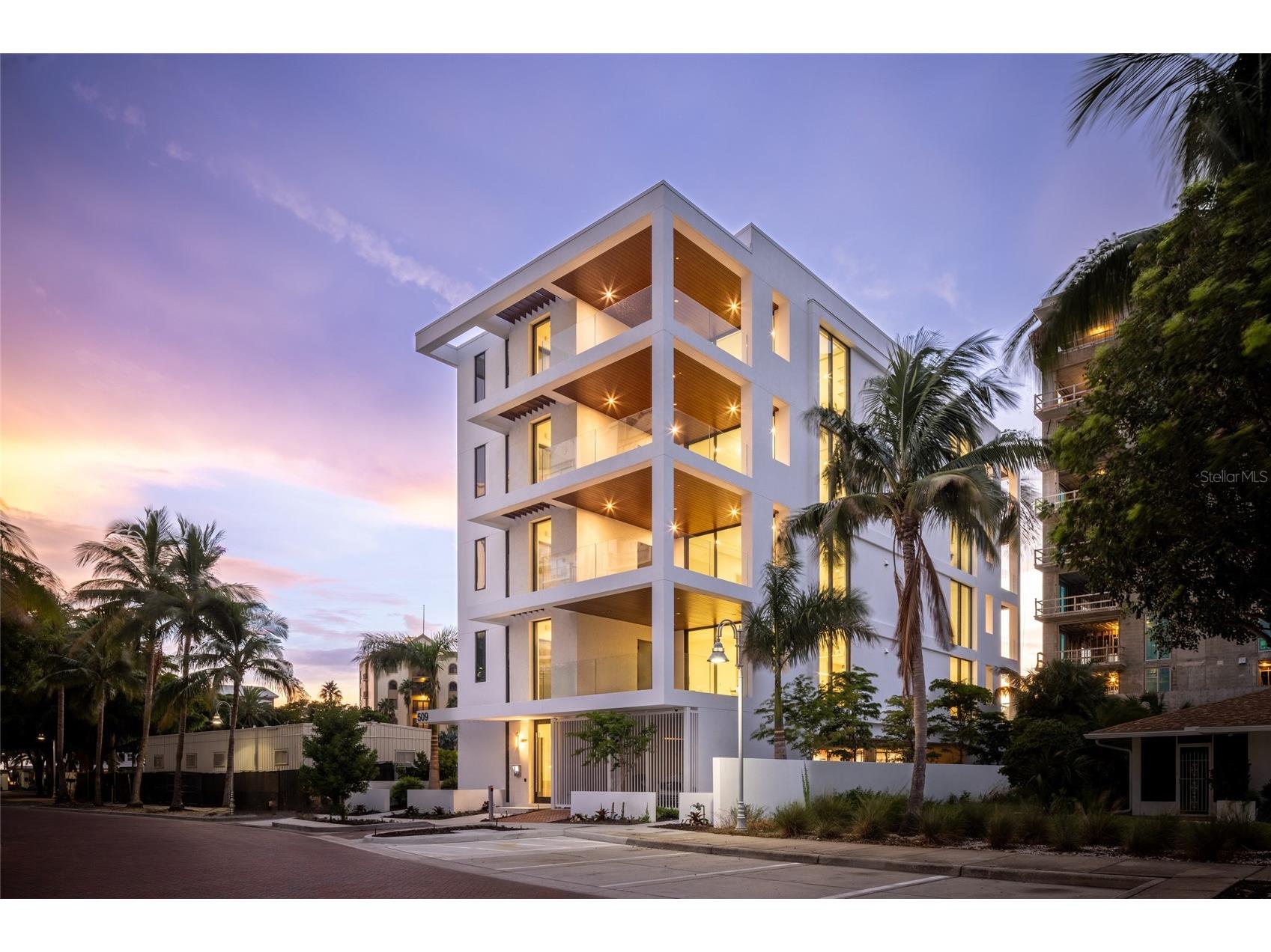 509 Golden Gate Point #4 Sarasota FL 34236 A4671195 image6