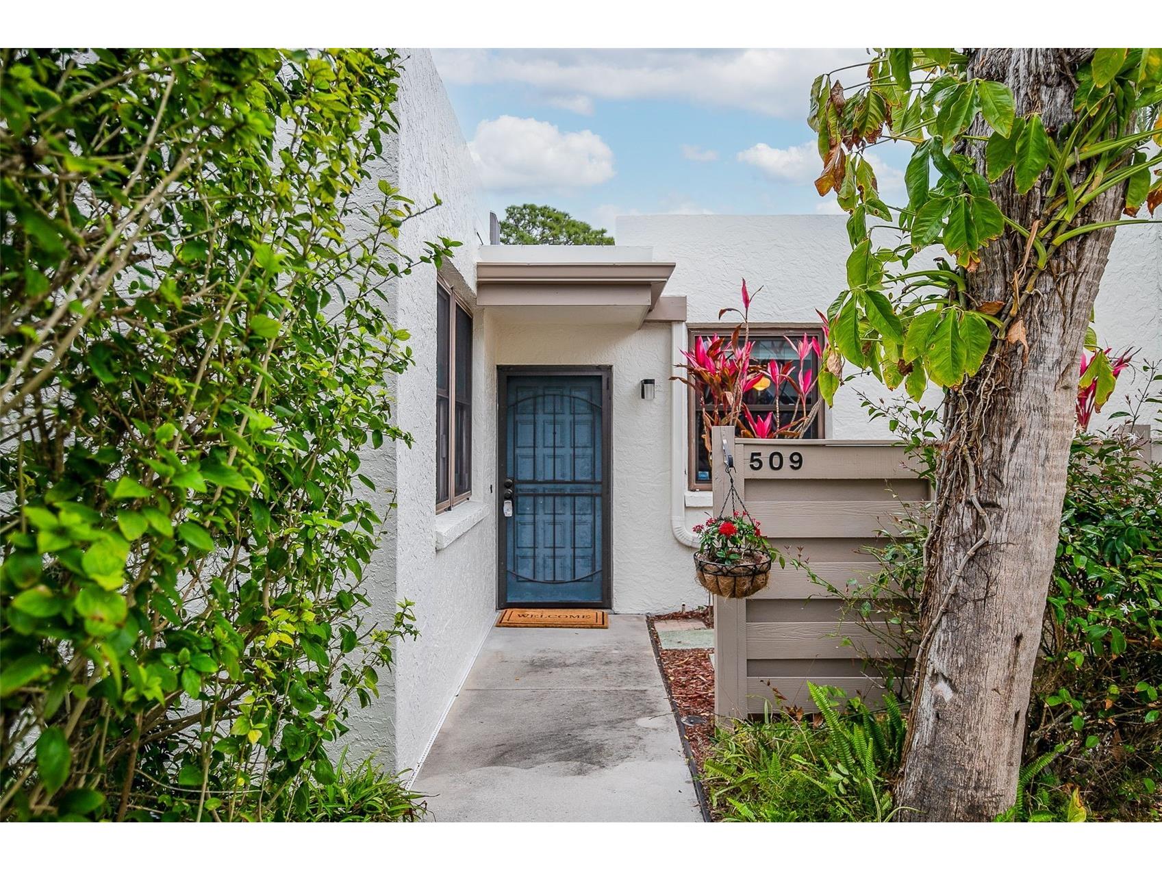 509 Lakeside Drive #509 Bradenton FL 34210 A4684601 image2