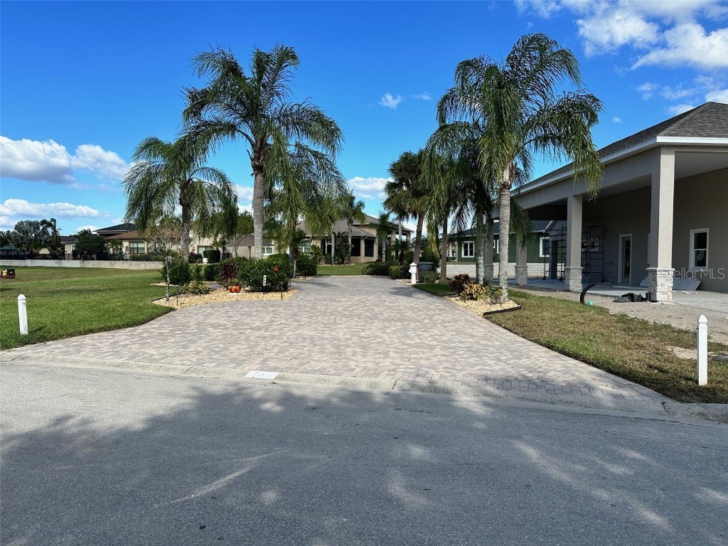 509 Meandering Way Polk City FL 33868 L4940453 image1