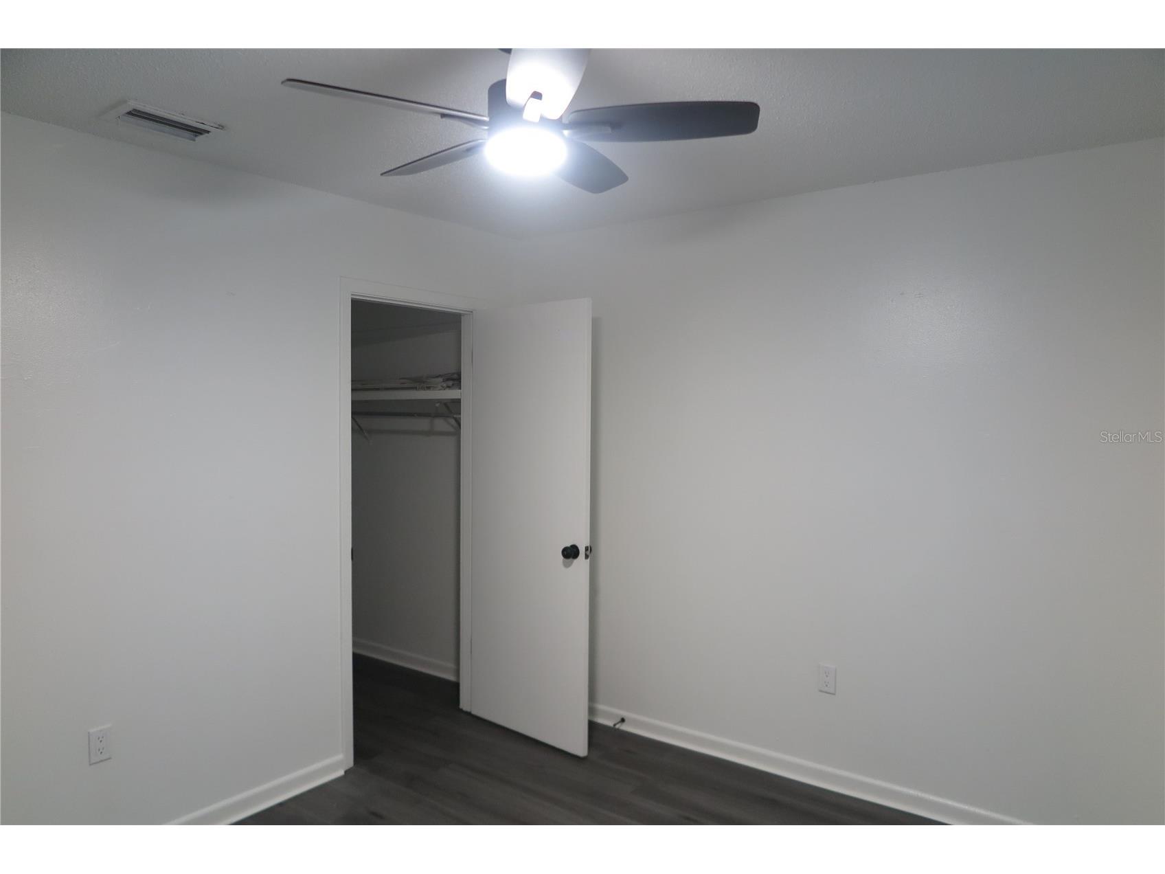 509 NW 19th Lane #B Gainesville FL 32609 GC536854 image4