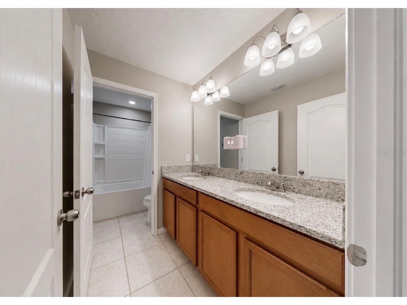 509 Powder View Drive Ruskin FL 33570 TB8519710 image32