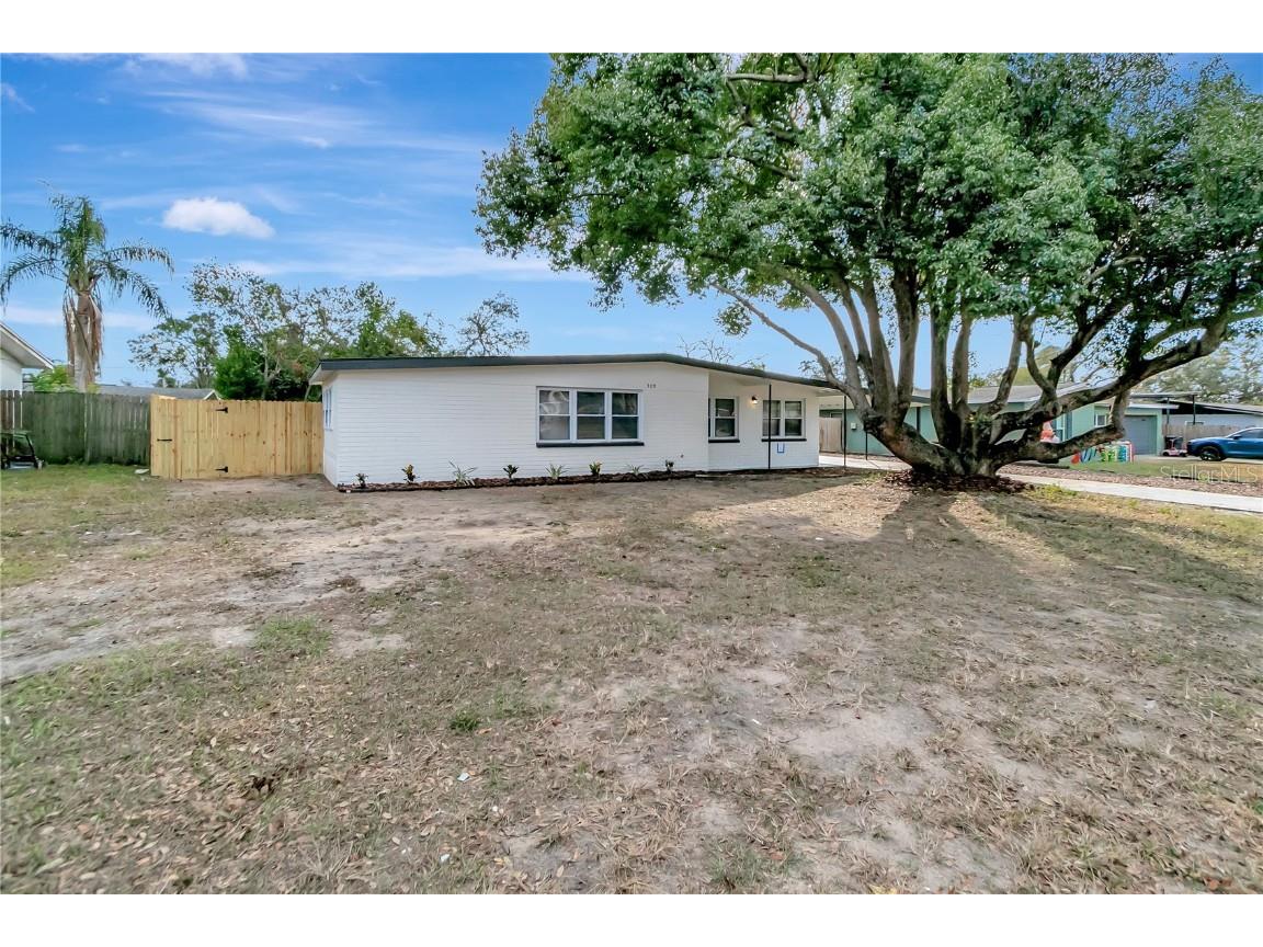 509 S Everina Circle Brandon FL 33510 TB8332660 image1