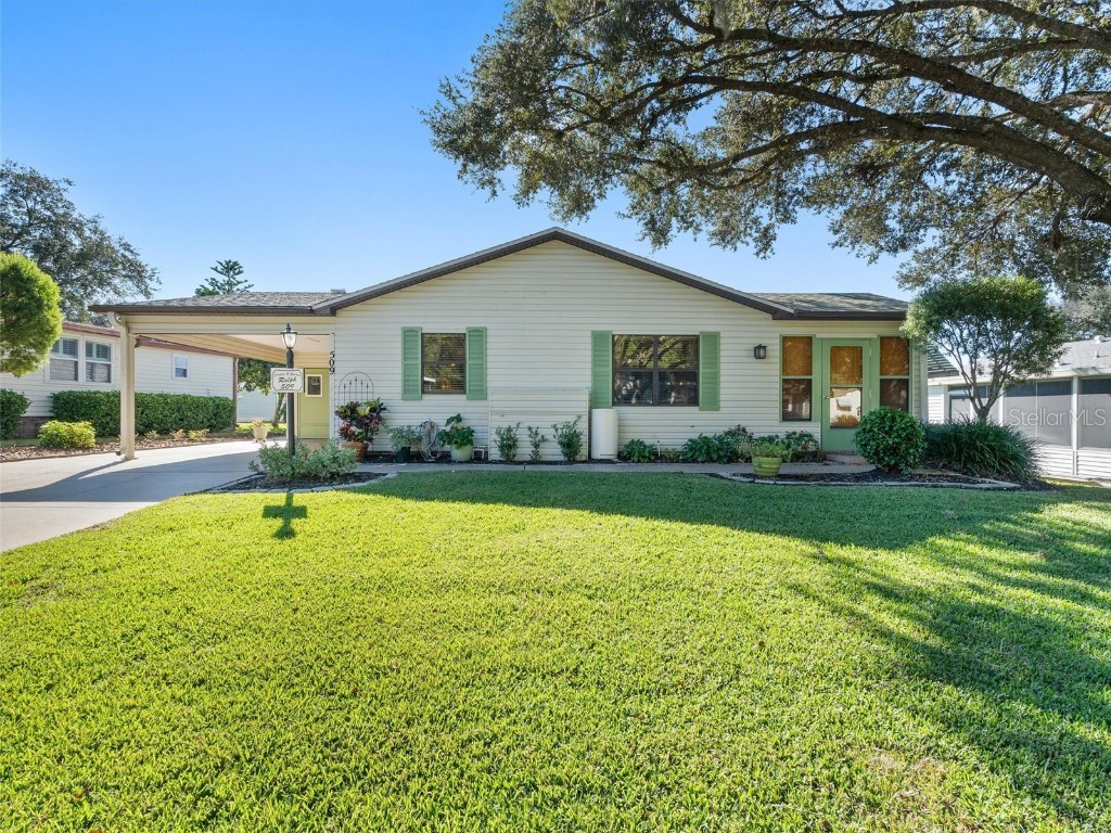 509 Saint Andrews Boulevard Lady Lake FL 32159 G5076394 image1