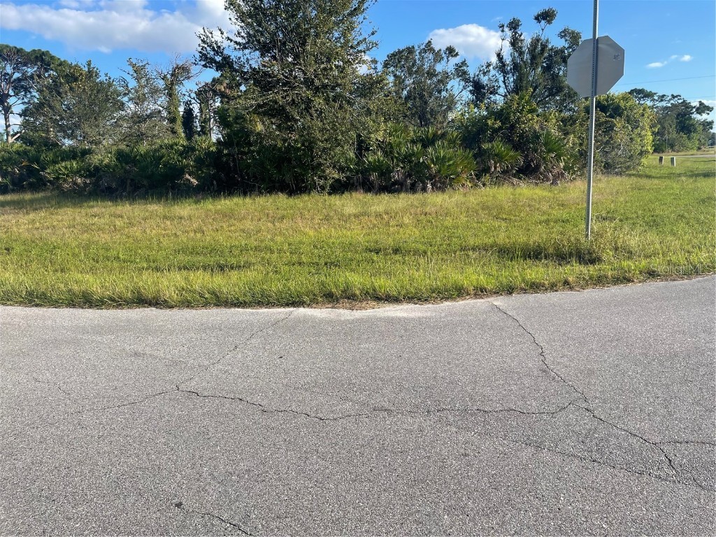 509 Sunset Road N Rotonda West FL 33947 D6133069 image1