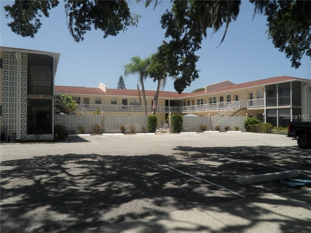 509 W Venice Avenue #102 Venice FL 34285 N6144917 image1