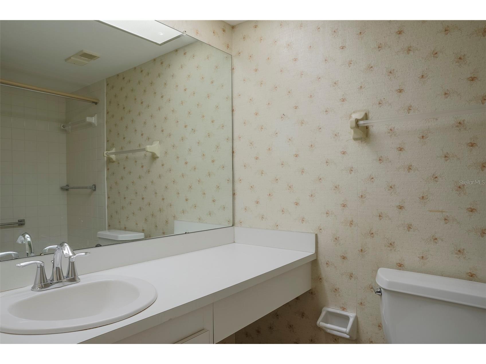 5090 Bay Street NE #121 Saint Petersburg FL 33703 TB8522157 image17