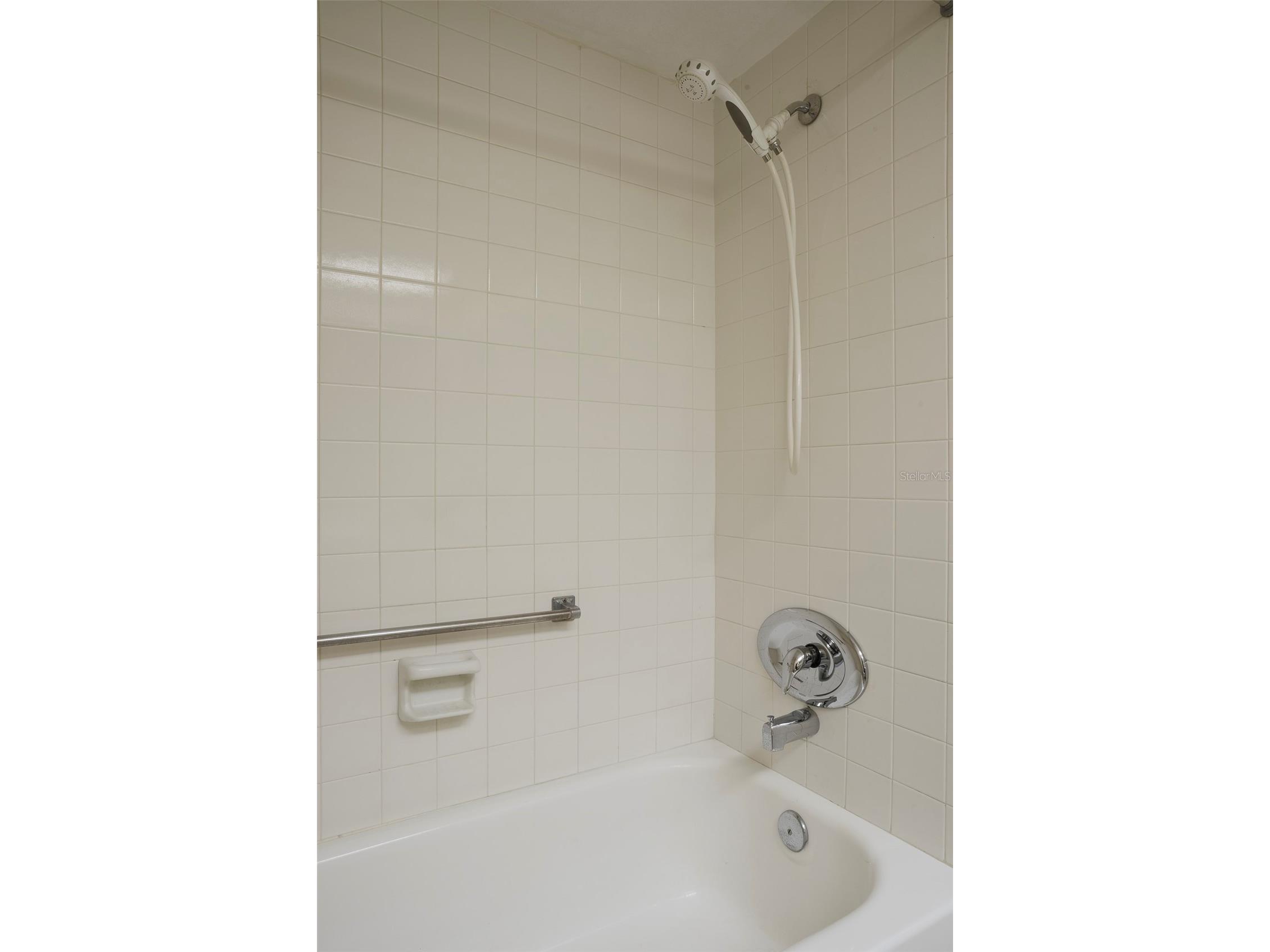 5090 Bay Street NE #121 Saint Petersburg FL 33703 TB8522157 image18