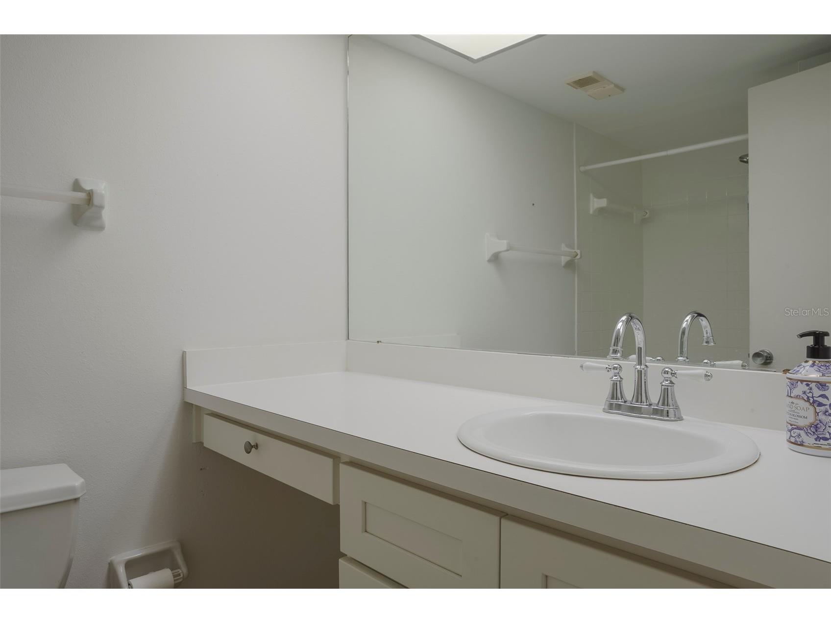 5090 Bay Street NE #121 Saint Petersburg FL 33703 TB8522157 image19