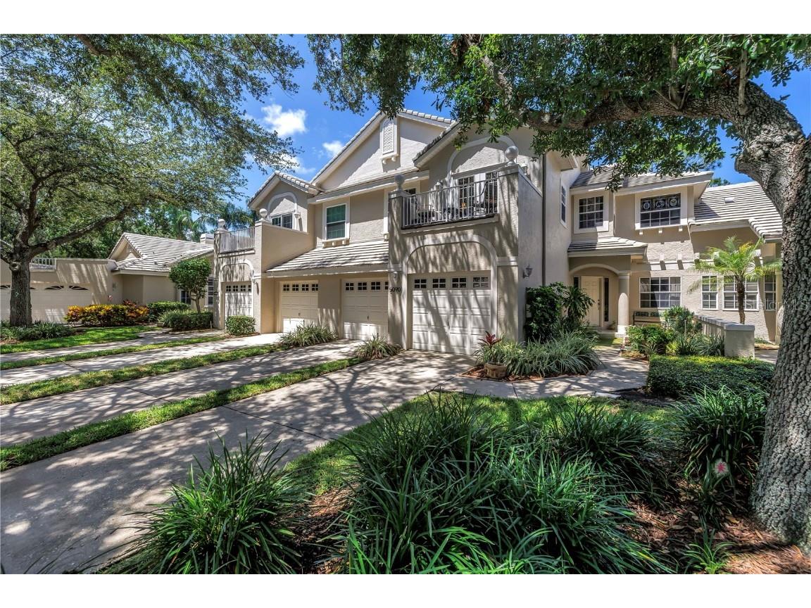 5090 White Pine Circle NE Saint Petersburg FL 33702 TB8396121 image1